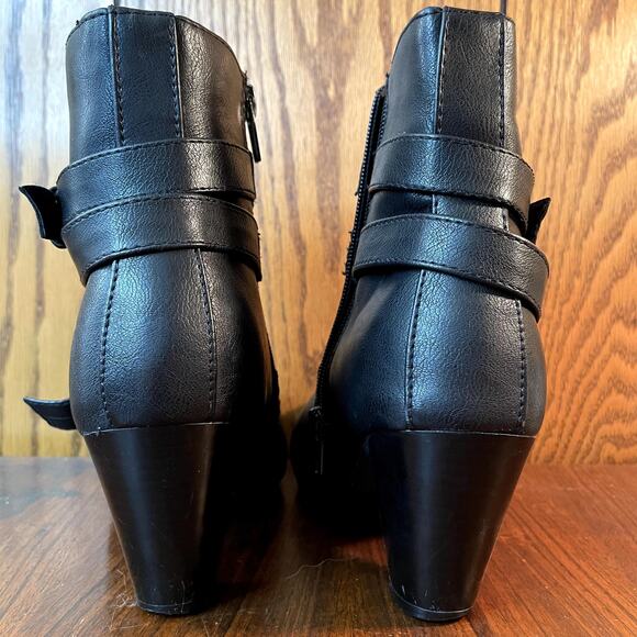 Rebel Bootie women size 6 inside zip buckles - Picture 4 of 9
